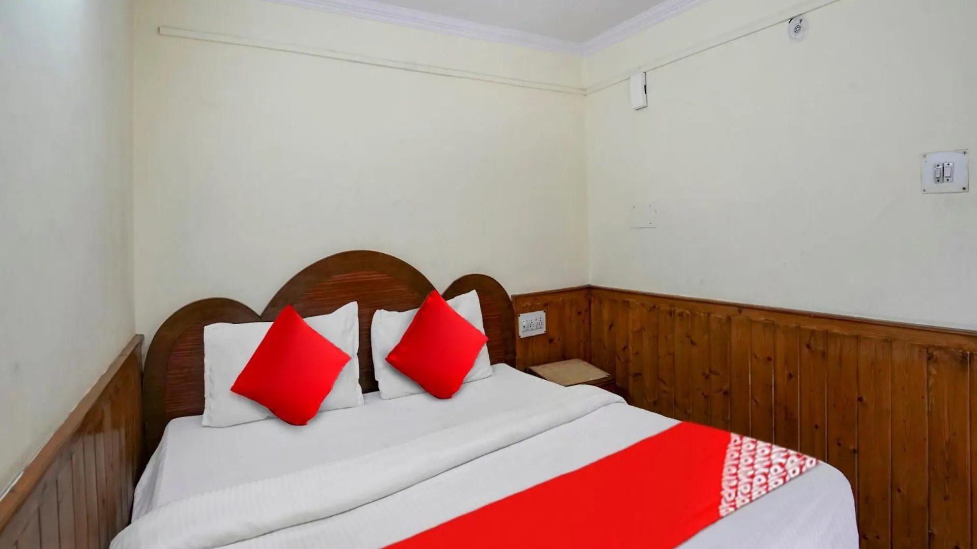 Hotel O Apasara Shimla 0*,  India